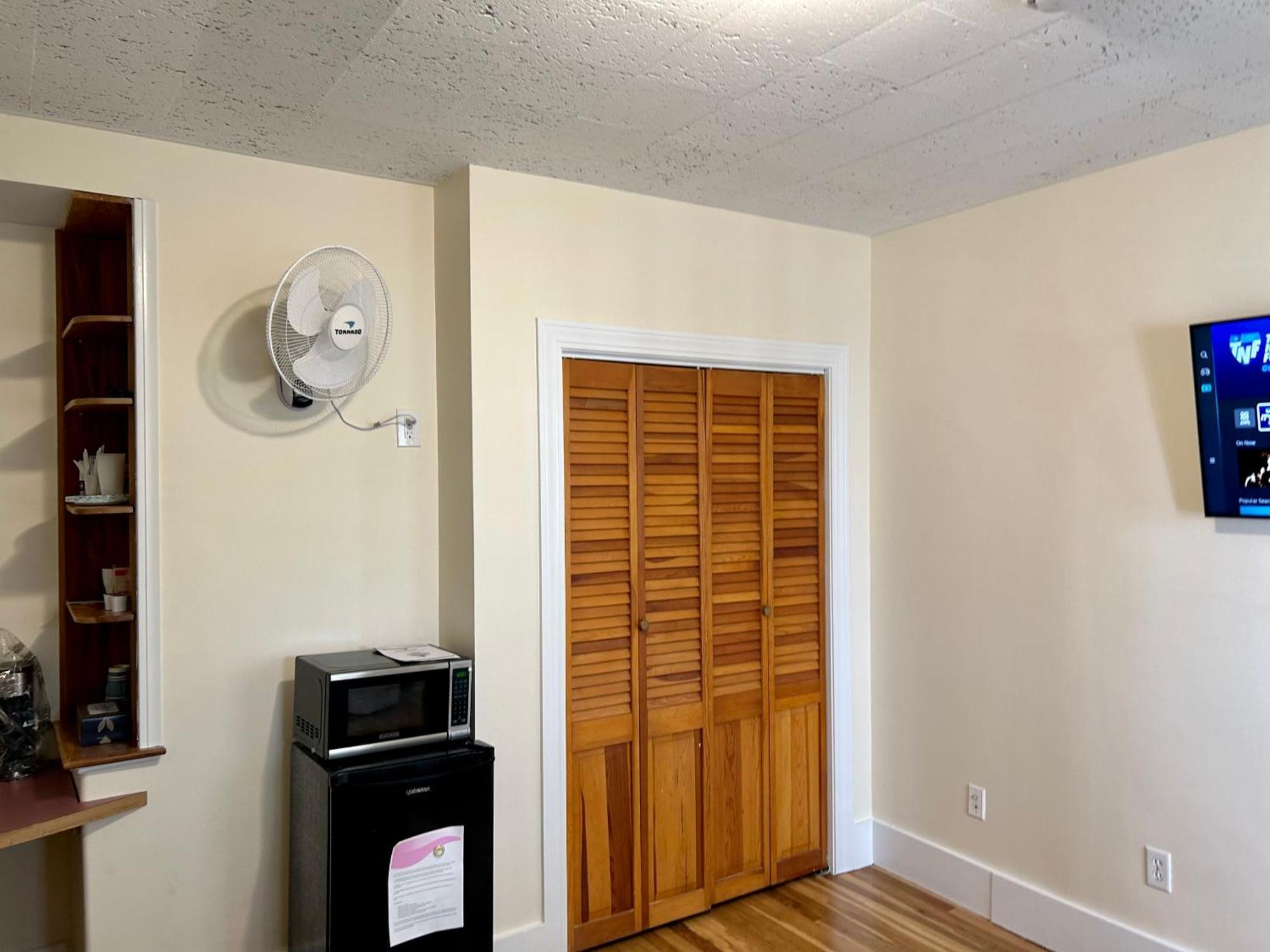 Traveler'S Den In Medford公寓 外观 照片